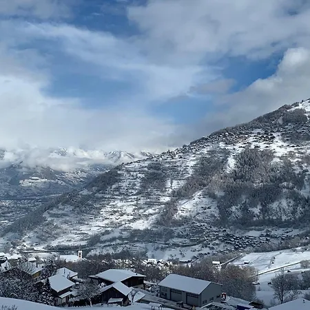 Welcoming With Views דירה