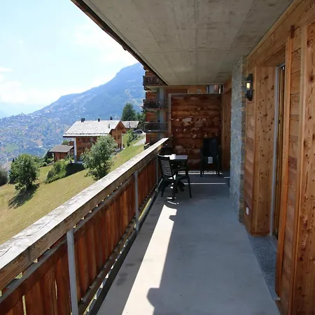 Welcoming With Views